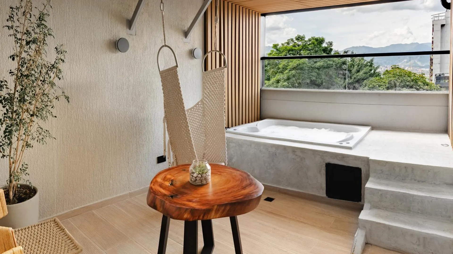 Nakua Stay & Work Medellin