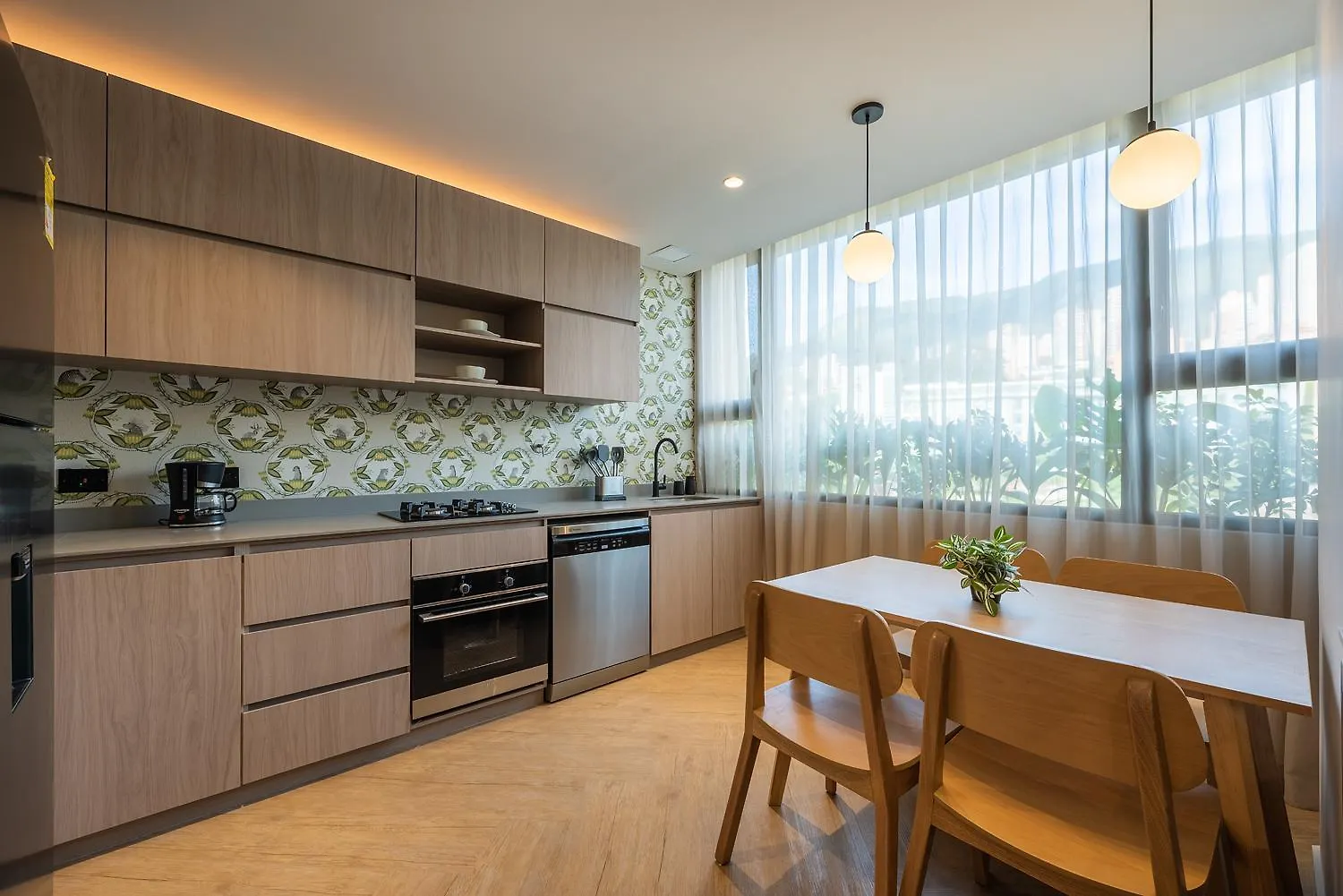 Nakua Stay & Work Medellin Colombia